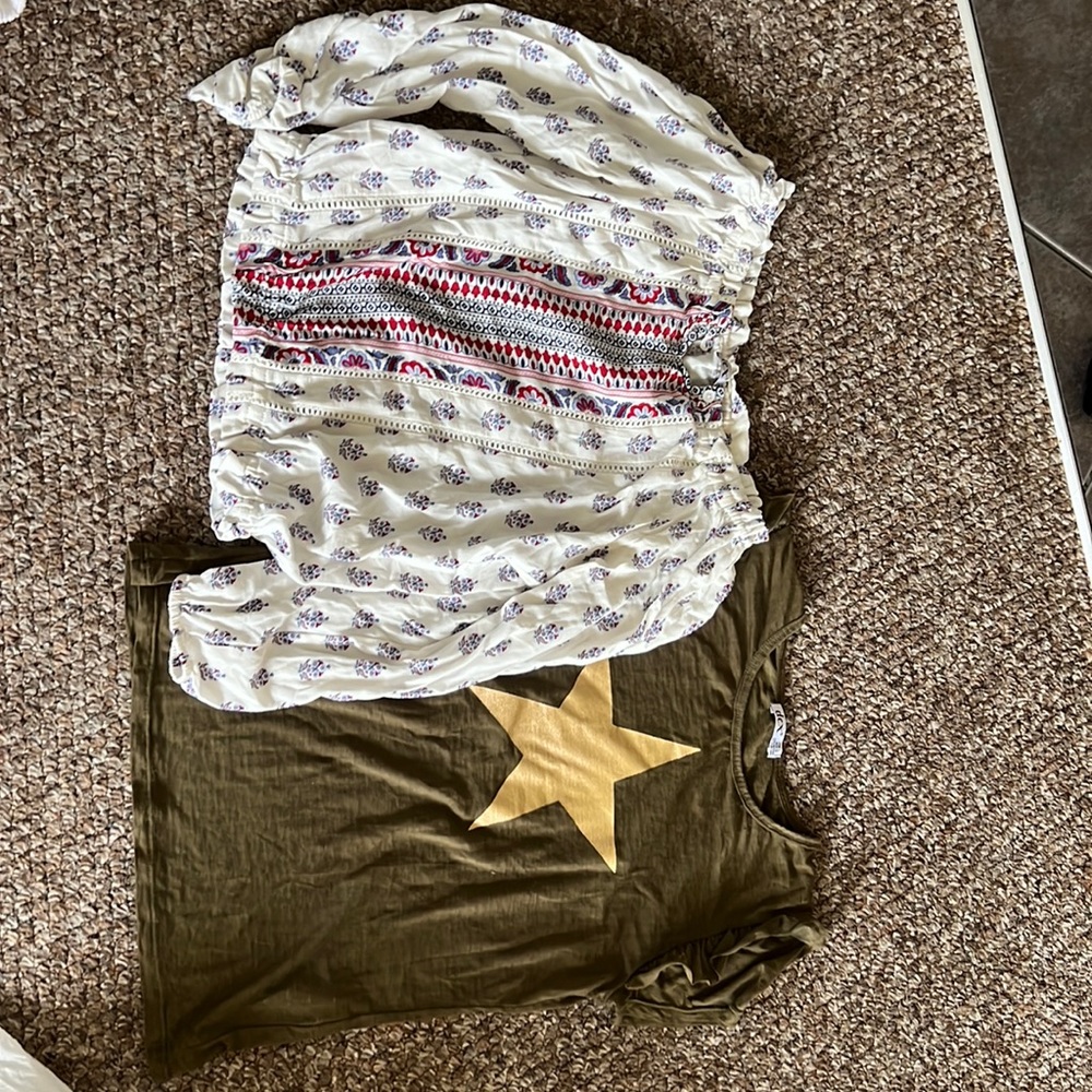 girls size L Dex tops